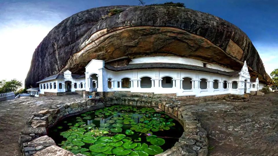 Colombo: Day Tour From Colombo to Sigiriya and Dambulla Cave - Tour Itinerary