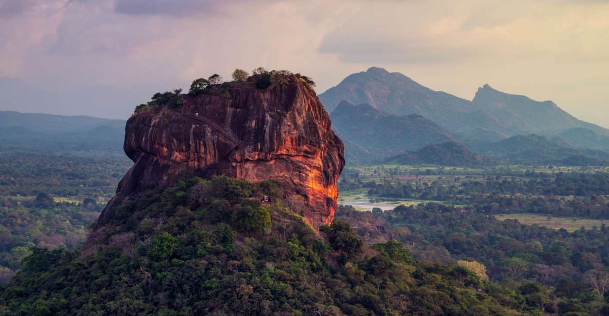 Colombo: Full-Day Sigiriya Rock and Village Tour - Activity Duration and Logistics