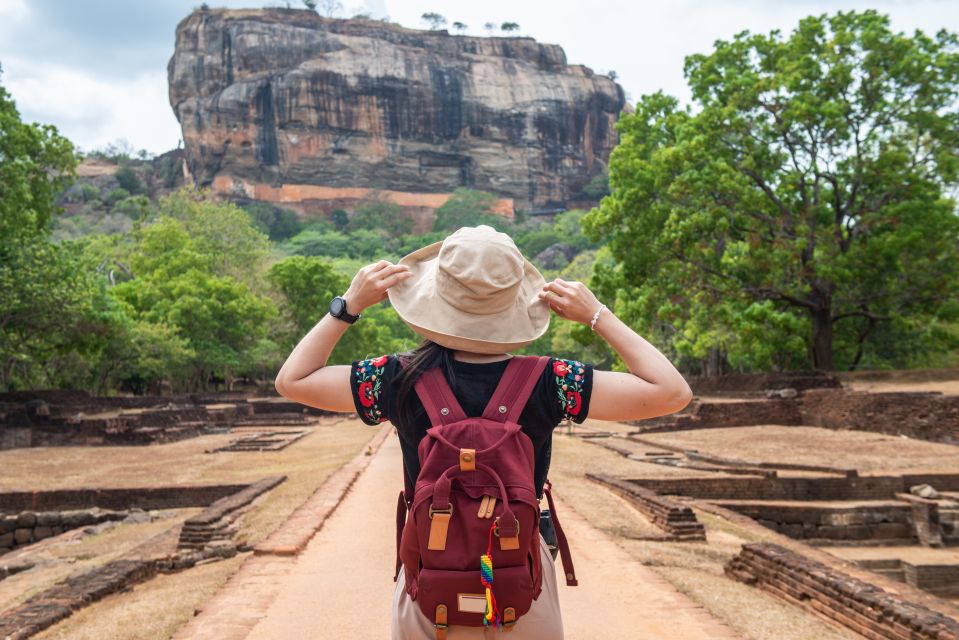 Colombo: Polonnaruwa & Sigiriya Guided Day Tour With Lunch - Tour Highlights
