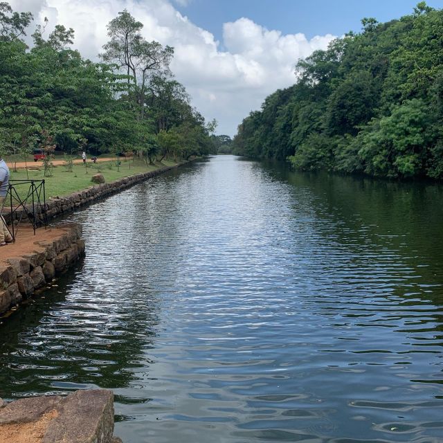 Colombo: Sigiriya Rock Dambulla and Minneriya National Park - Cultural Immersion in Local Village