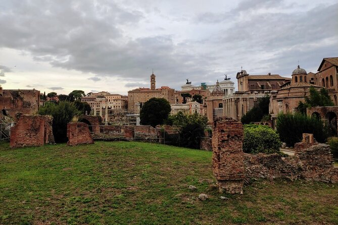 Colosseum & Ancient Rome Guided Walking Tour - Language Options and Headsets Provided