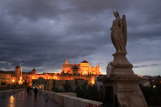 Cordoba Mezquita Tour With Wine Tasting - Tour Highlights