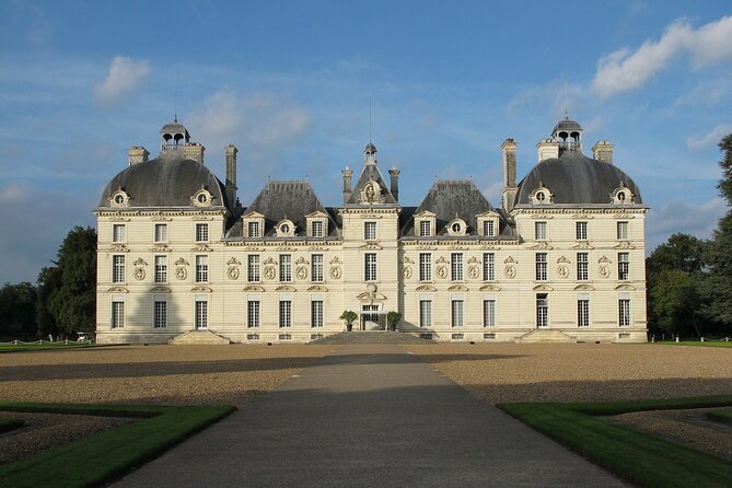 Customized Private Loire Valley Tour From Paris - Booking and Pricing Details