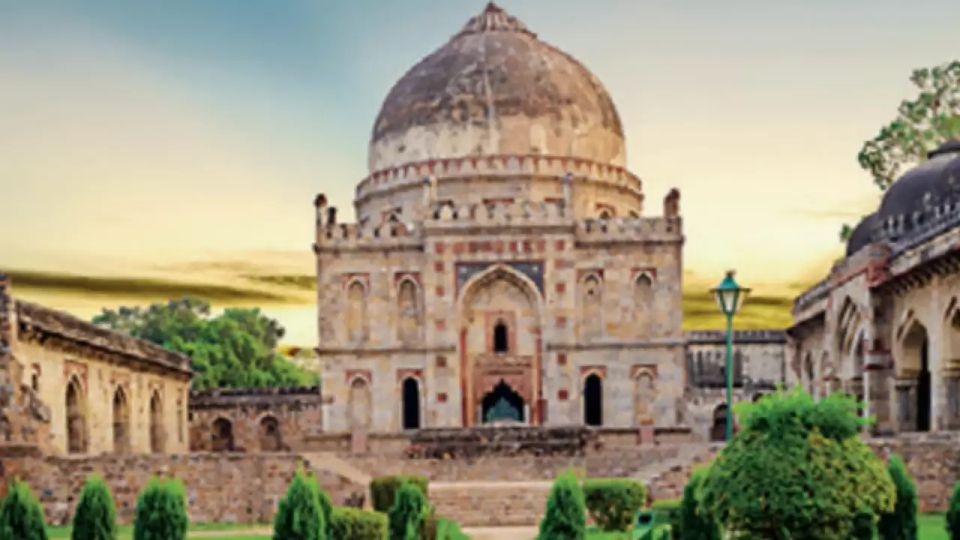 Delhi: 1 Day Delhi and 1 Day Agra Tour by Car - 1N2D - Highlights and Experiences