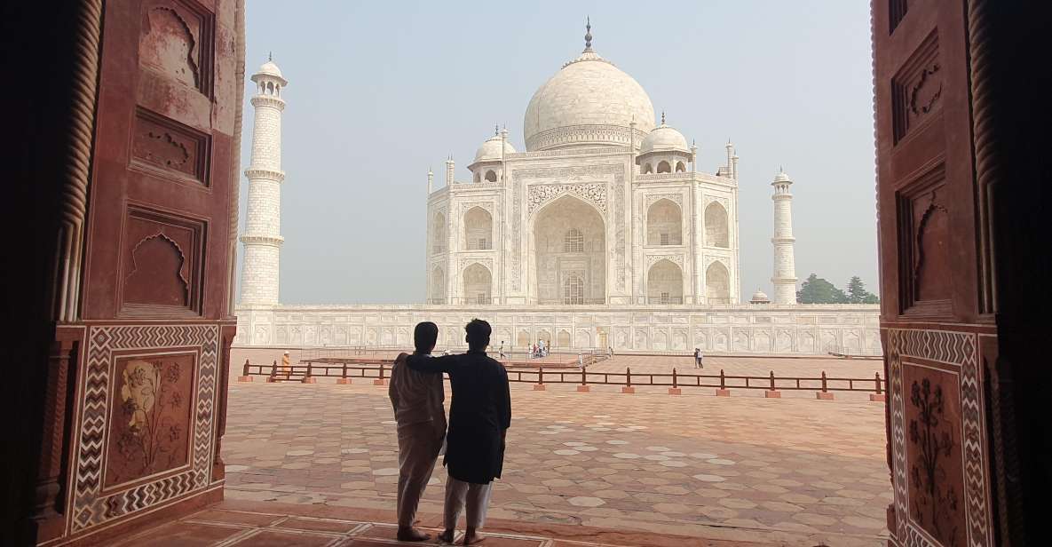 Delhi: Taj Mahal Tour With Photographer by Gatimaan Express. - Planned Tour Activities