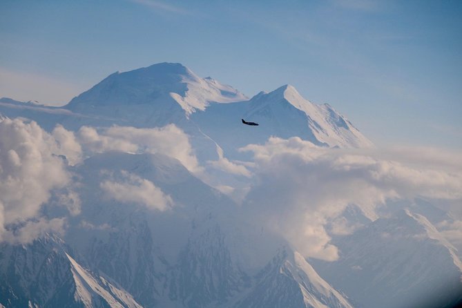Denali Peak Sightseeing by Plane - Pilot and Narration