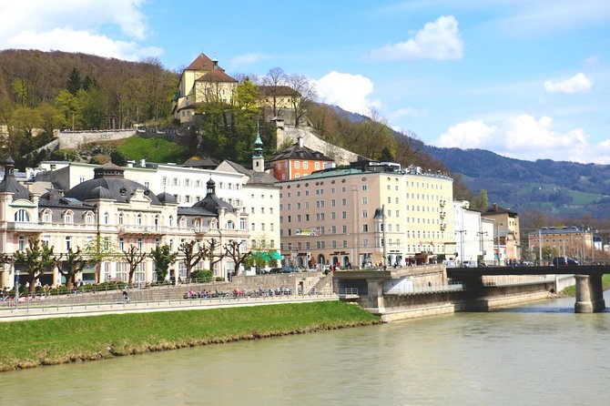 Departure Private Transfers: Salzburg to Salzburg Airport SZG in Luxury Van - Last Words