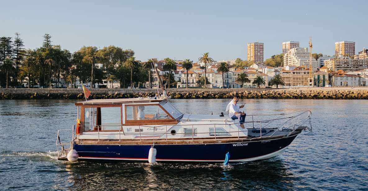 Douro River: Exclusive American Vessel Boat Tour - Full Tour Description