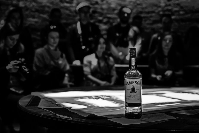 Dublin Jameson Distillery Tour With Whiskey and Cocktail Tastings - Whiskey Making Techniques