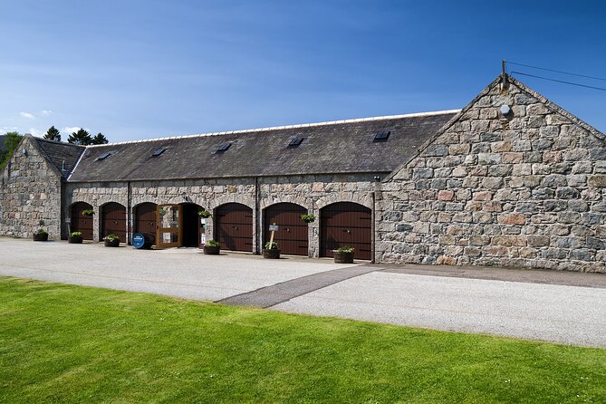 Dunnottar & Deeside Castle & Distillery Private One Day Tour & Photo Workshop - Inclusions and Exclusions