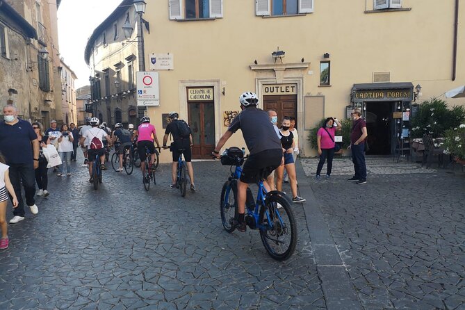 E-Bike Tour in Orvieto in Small Group: History, Culture With Lunch or Dinner - On-Tour Experience