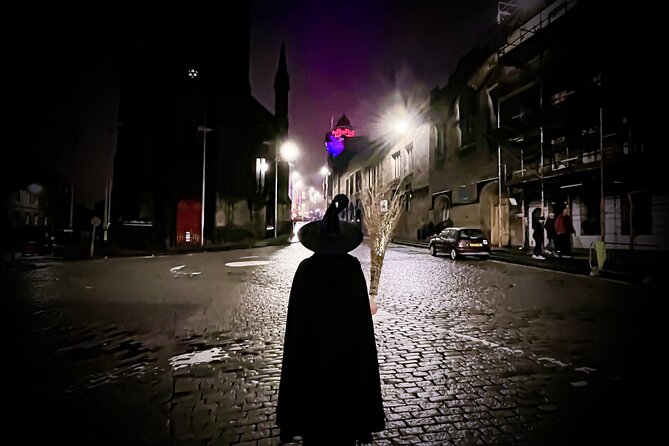 Edinburgh: Witches Old Town Walking Tour & Underground Vault - Dark Side Experience