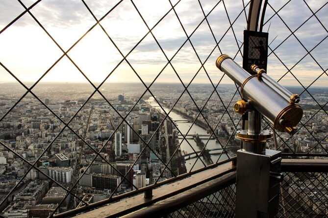 Eiffel Tower Access to 2nd Floor and Summit With Host by Lift - Cancellation Policy and Booking Info