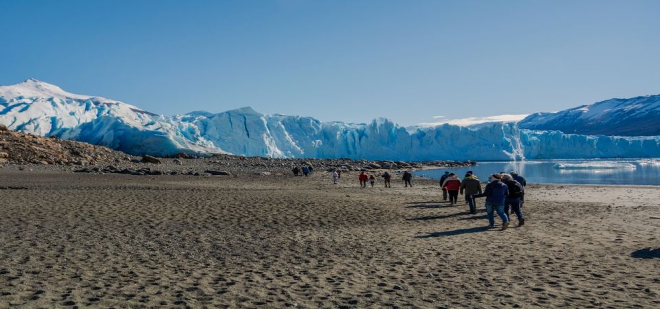 El Calafate: Blue Safari Los Glaciares Trekking Tour - Detailed Experience Description