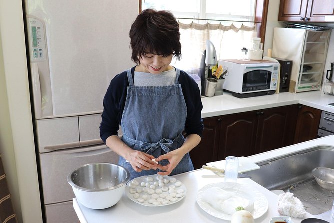 Enjoy a Cooking Lesson and Meal With a Local in Her Residential Sapporo Home - Additional Offerings and Accommodations