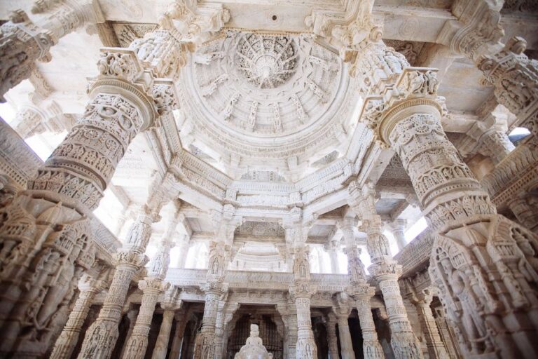 Explore Ranakpur Jain Temple From Udaipur With Jodhpur Drop