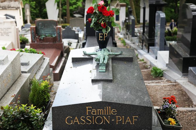 Famous Graves of Père Lachaise Cemetery Guided Tour - Meeting Point and Start Time