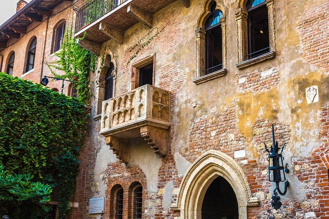 Fascinating Verona: in the Footprints of Romeo and Juliet - Must-Visit Sights in Verona