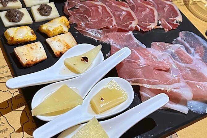 Florence Food Tour With Truffle Pasta, Steak & Free Flowing Wine - Free Flowing Wine Tasting
