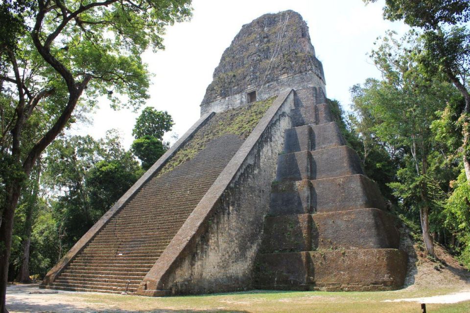 Flores, Petén: Tikal Mayan Ruins Adventure - Guided Tour and Wildlife