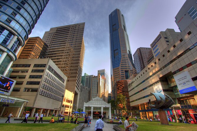 Follow the Money: a Self-Guided Audio Tour of Singapores Financial District - Audio Guide Features