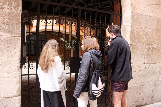Food Tasting Walking Tour in Palma With a Local - Language