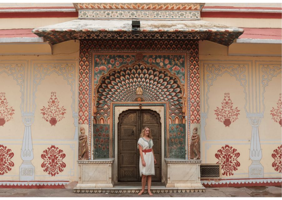 Forts & PalACes Tour of Jaipur Guided Tour With AC Car - Inclusions