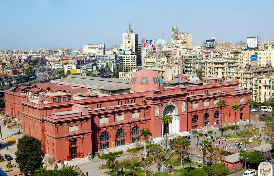 From Alexandria: Cairo, Pyramids & Egyptian Museum Day Tour - Tour Experience