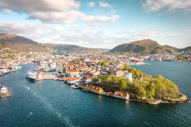 From Bergen Through Lovely Flåm and Atop the Stegastein Viewpoint - Return Journey to Bergen