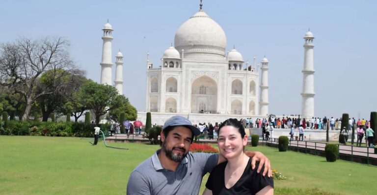 From Delhi: All-Inclusive Taj Mahal Day Tour With Transfers