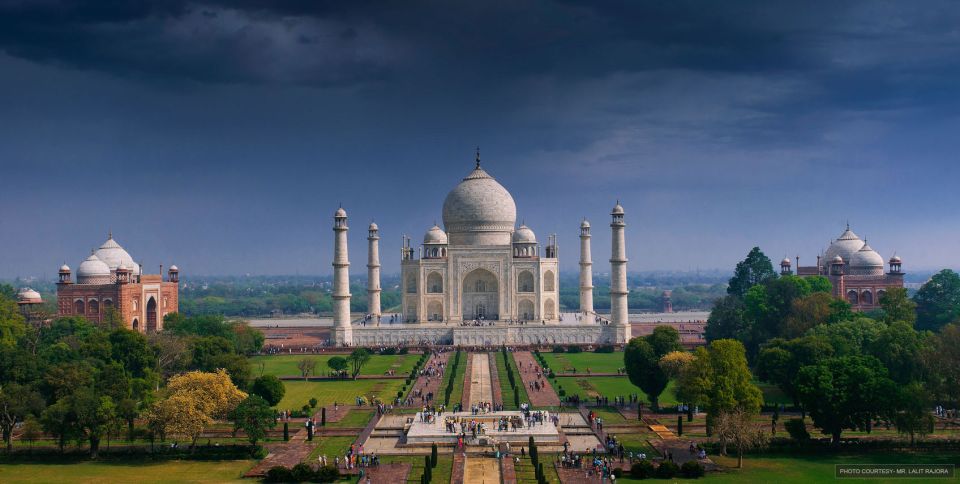 From Delhi: Luxury 2 Days Taj Mahal Tour By Car - Transportation Details