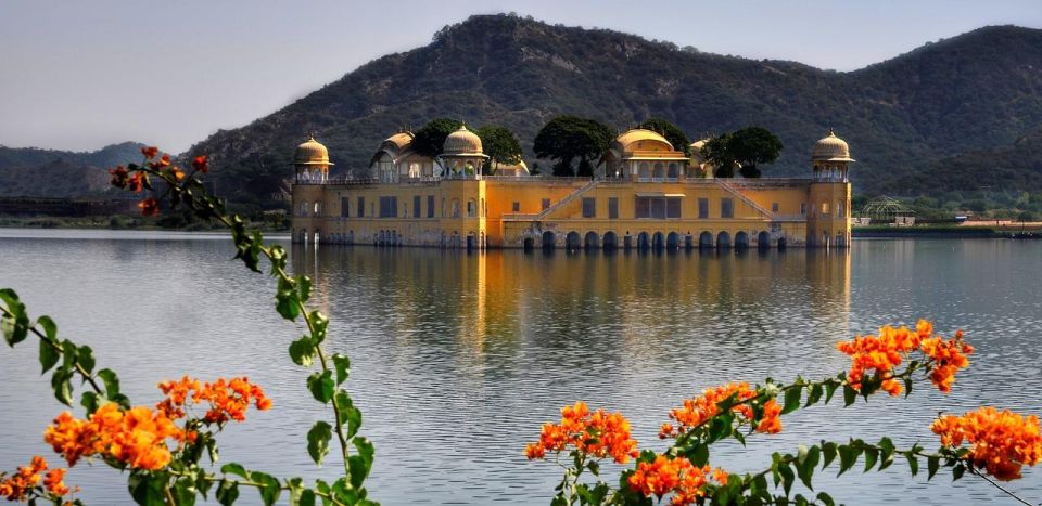 From Delhi: Private 5 Days Golden Triangle Guided Tour - Day 1 - Agra and Jaipur