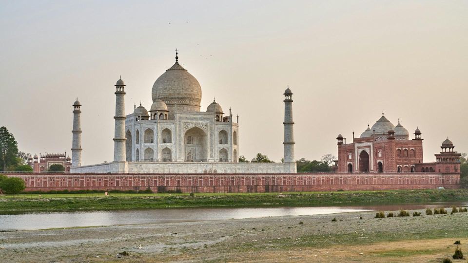 From Delhi: Private Taj Mahal Sunrise and Agra Fort Day Trip - Tour Itinerary