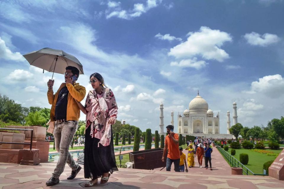 From Delhi: Taj Mahal & Agra Tour by Gatimaan Express Train - Itinerary Details