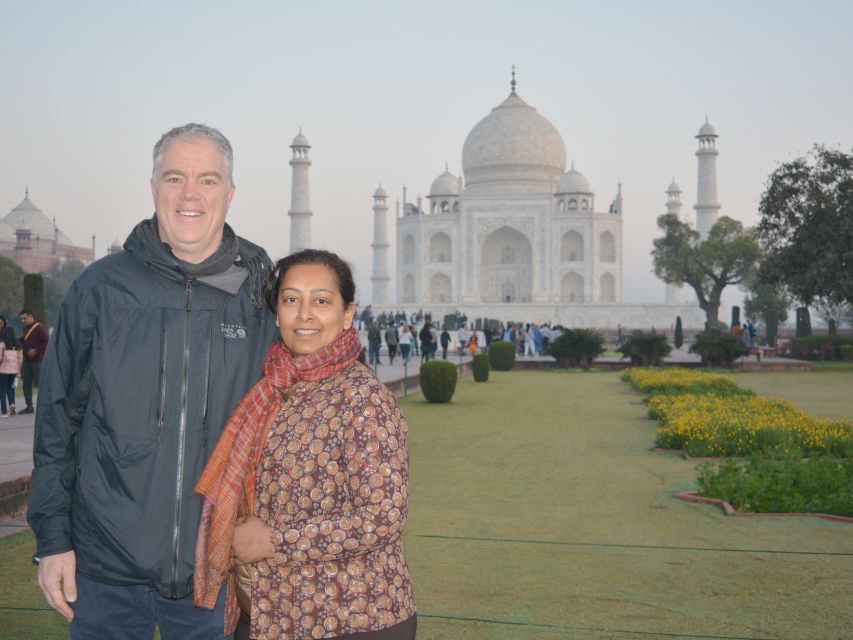 From Delhi: Taj Mahal and Agra Full Day Trip With Transfers - Full Description of Experience