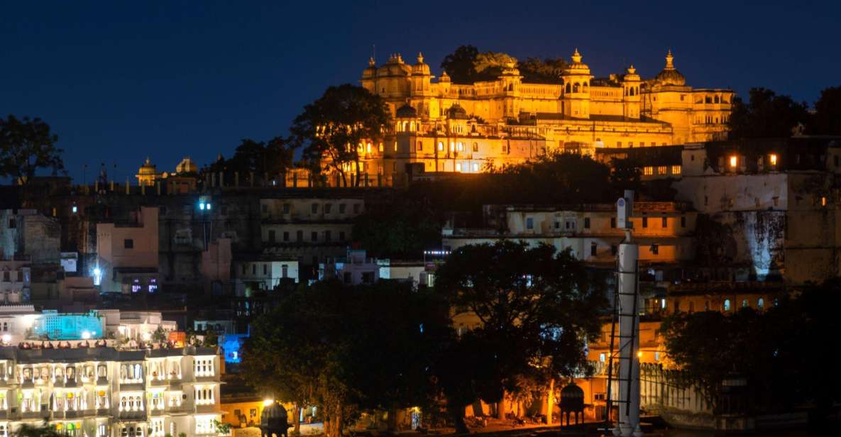 From Jaipur: 2 Days Overnight Tour Of Udaipur Sightseeing - Folk Dance Performance