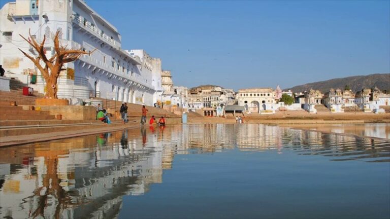 From Jaipur: Brahma Temple and Pushkar Lake Private Day Trip