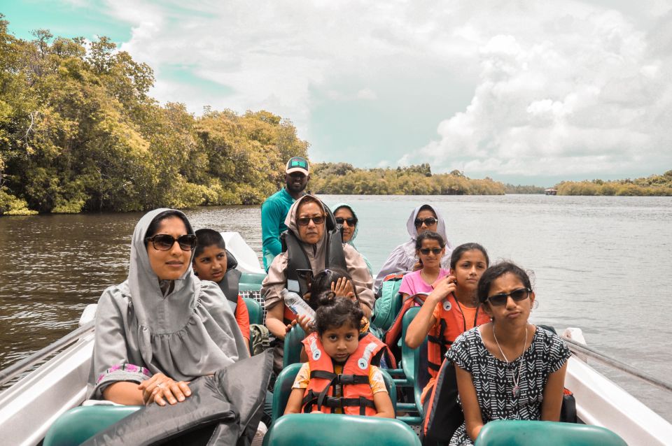 From Kalutara: Lunuganga Estate, Turtles and Madu River Tour - Wetlands Wildlife Exploration