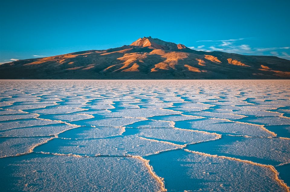 From La Paz: 3-Day Uyuni Salt Flat and Incahuasi Island Tour - Day One Itinerary