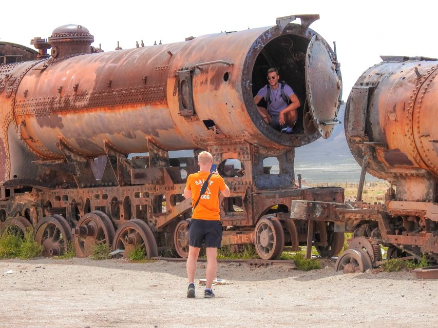 From La Paz: 5-Day Uyuni and Red Lagoon Tour With Bus Ride - Transportation Details