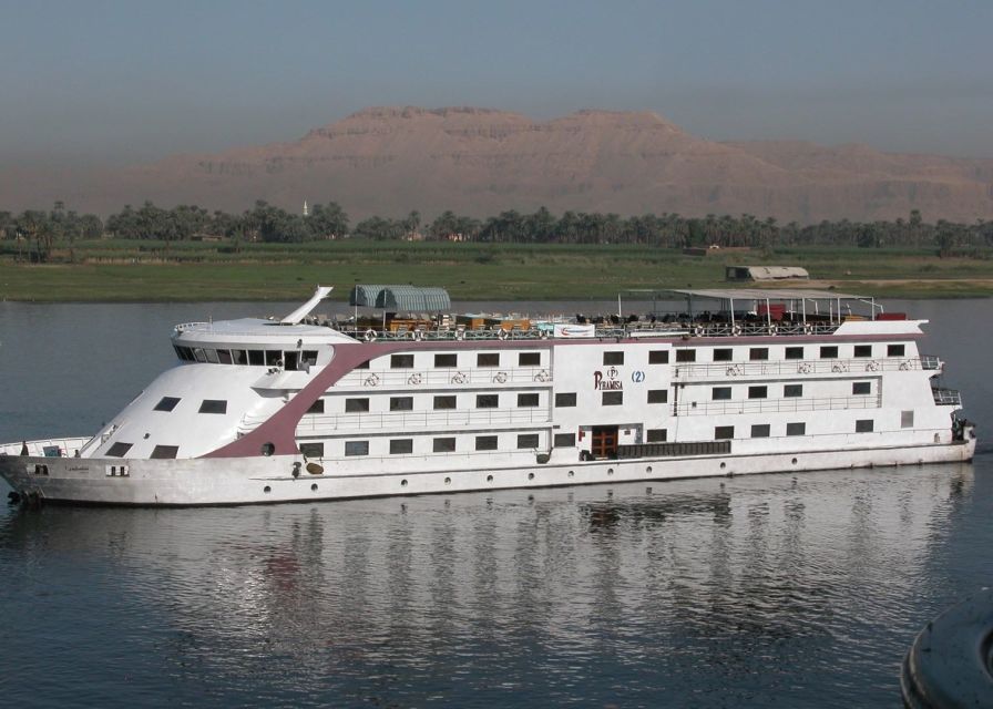 From Marsa Alam: 4-Days 5-Star Nile Cruise With Guided Tours - Day 1 Itinerary