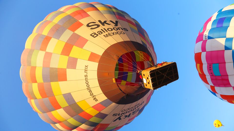 From Mexico City: Teotihuacan Hot Air Balloon With Pyramids - Activity Description