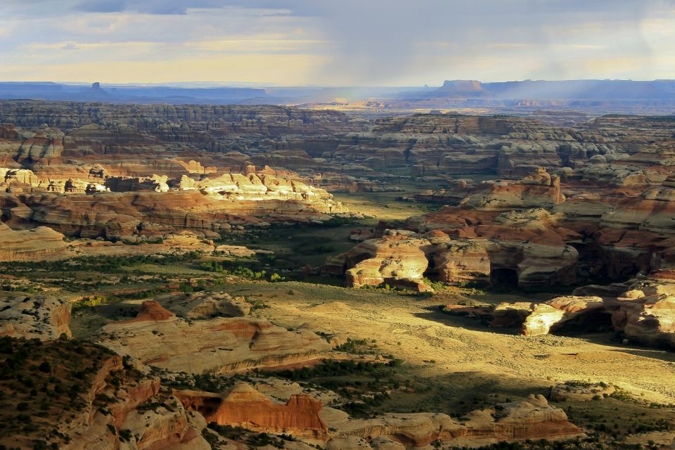 From Moab: Lavender Canyon 4x4 Drive & Hiking Combo Tour - Experience Highlights