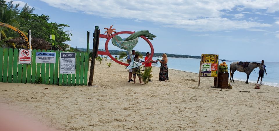 From Montego Bay: Negril Beach & Rick's Cafe Sunset Day Trip - Pickup & Drop-off Locations