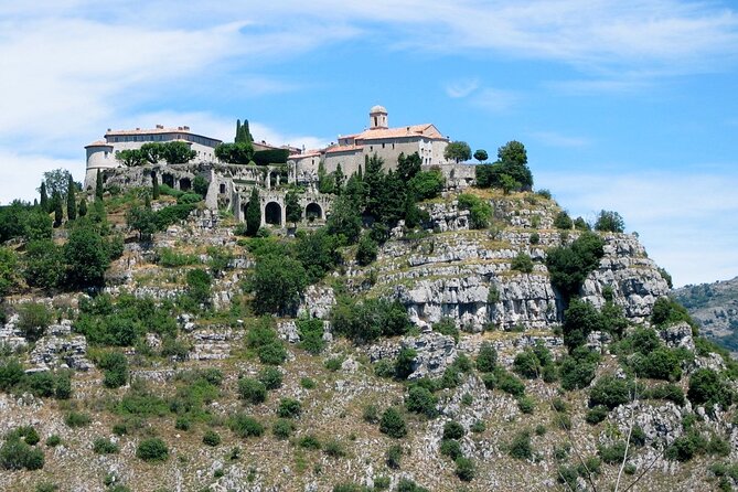 From Nice 1/2 Day Tour Gourdon, St-Paul , Tourrettes & Grasse - Examples of Traveler Reviews