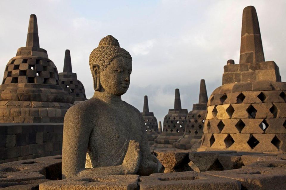 From Semarang Port: Borobudur Temple Guided Tour - Tour Description