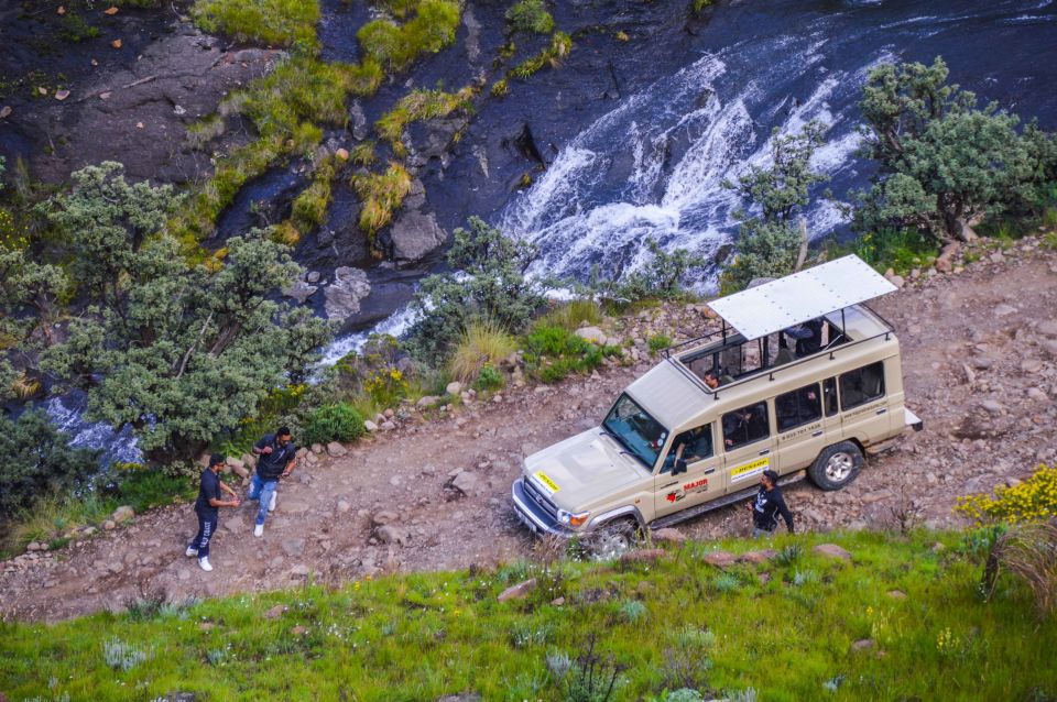 From Underberg: Sani Pass Day Tour - Tour Itineraries