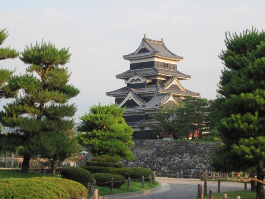 Full-Day Tour: Matsumoto Castle & Kamikochi Alpine Valley - Meeting Point Details
