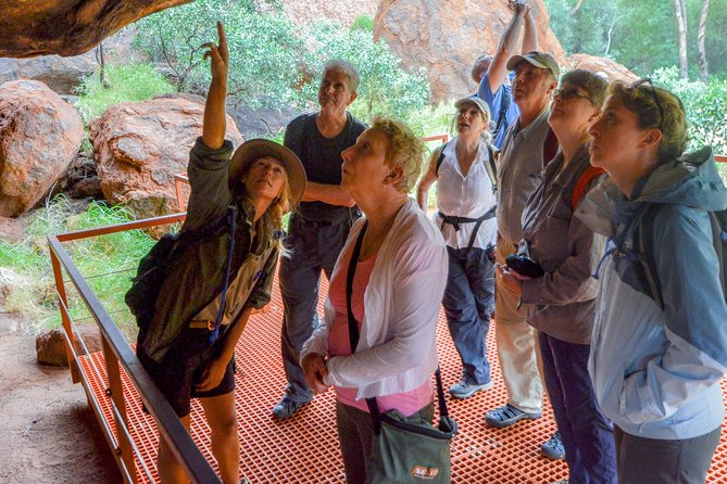 Full Uluru Base Walk at Sunrise Including Breakfast - Traveler Tips