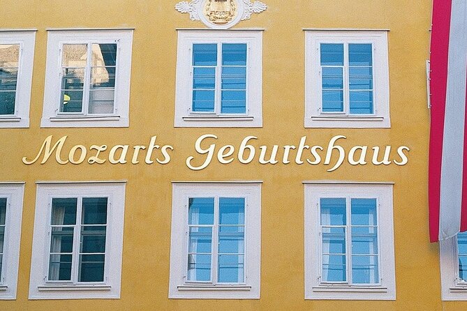 Fun & Mobile Puzzle Rally Tour in Mozarts Footsteps Through Salzburg - Salzburg Landmarks